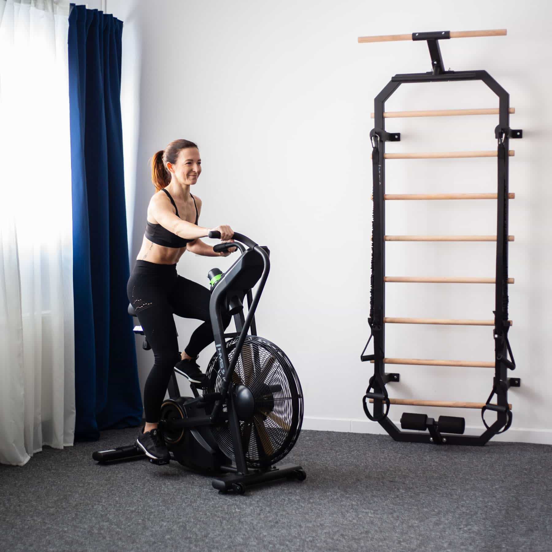 HMS MP5458 - Semi-professional Spinning Bike - ideal for cardio training 9