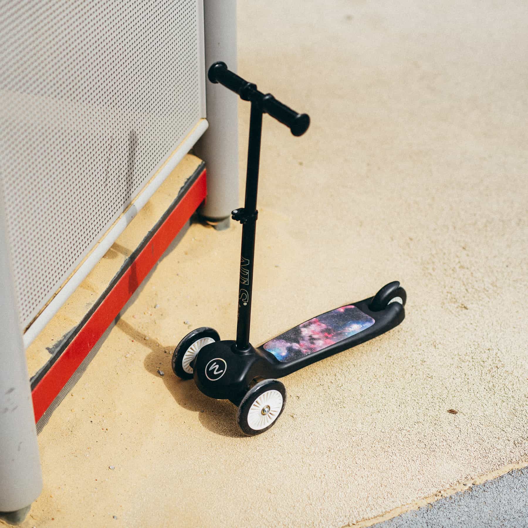 Nils Fun HLB1503 Space Kids Scooter 4