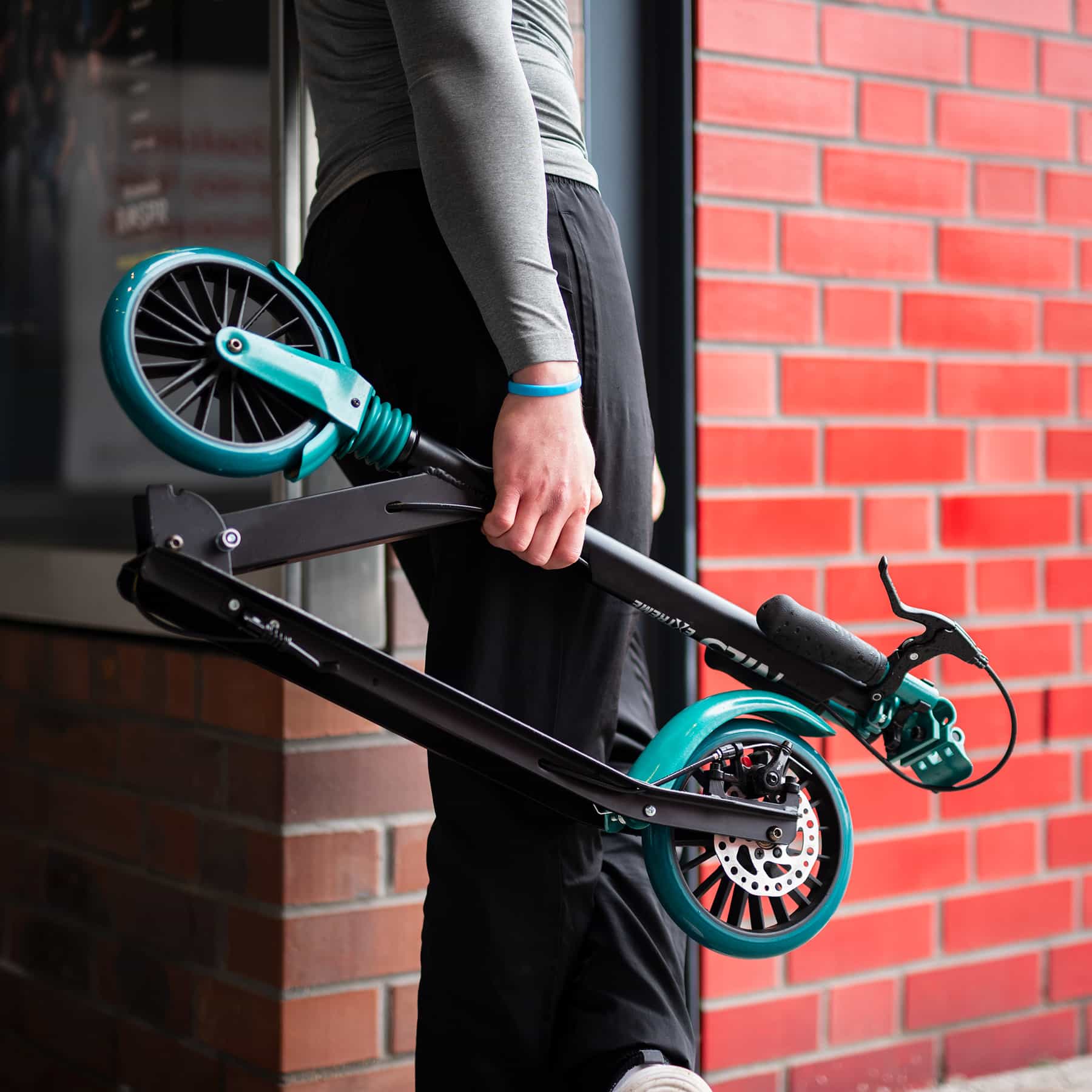 Nils Extreme HM181T Folding City Scooter with Disc Brake 4