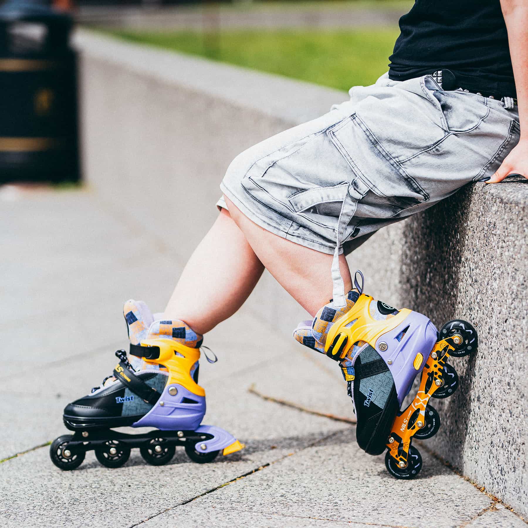 Nils Extreme Twist Roller Skates Yellow - Size S perfect for kids 4