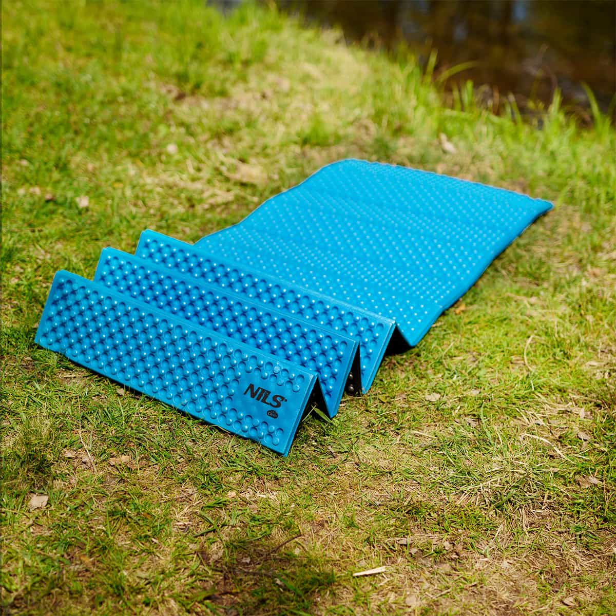 Nils Camp NC1768 - Blue Folding Mat 182cm for Camping Comfort 4