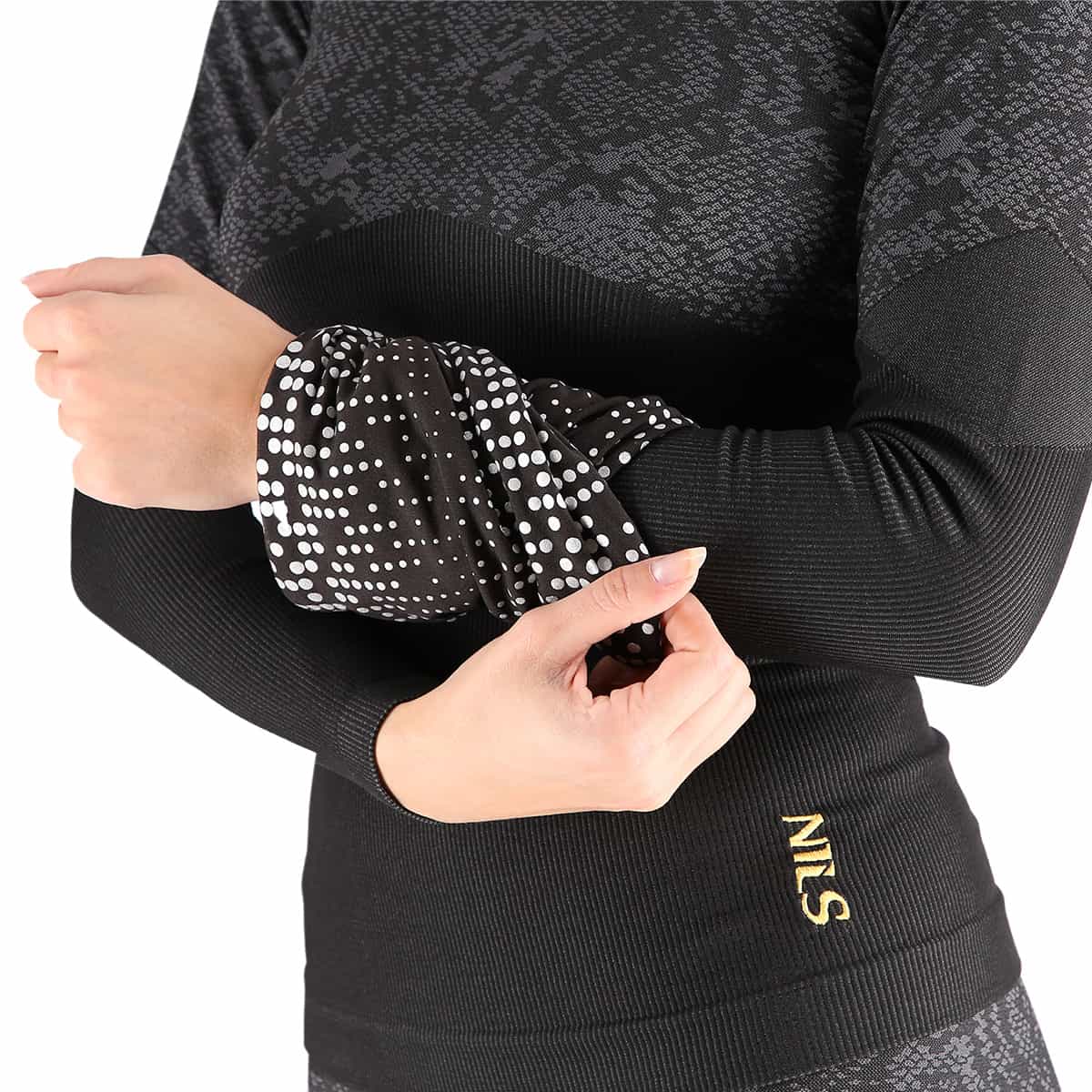 NILS Multifunctional Reflective Neck Warmer - Comfort and Safety 10
