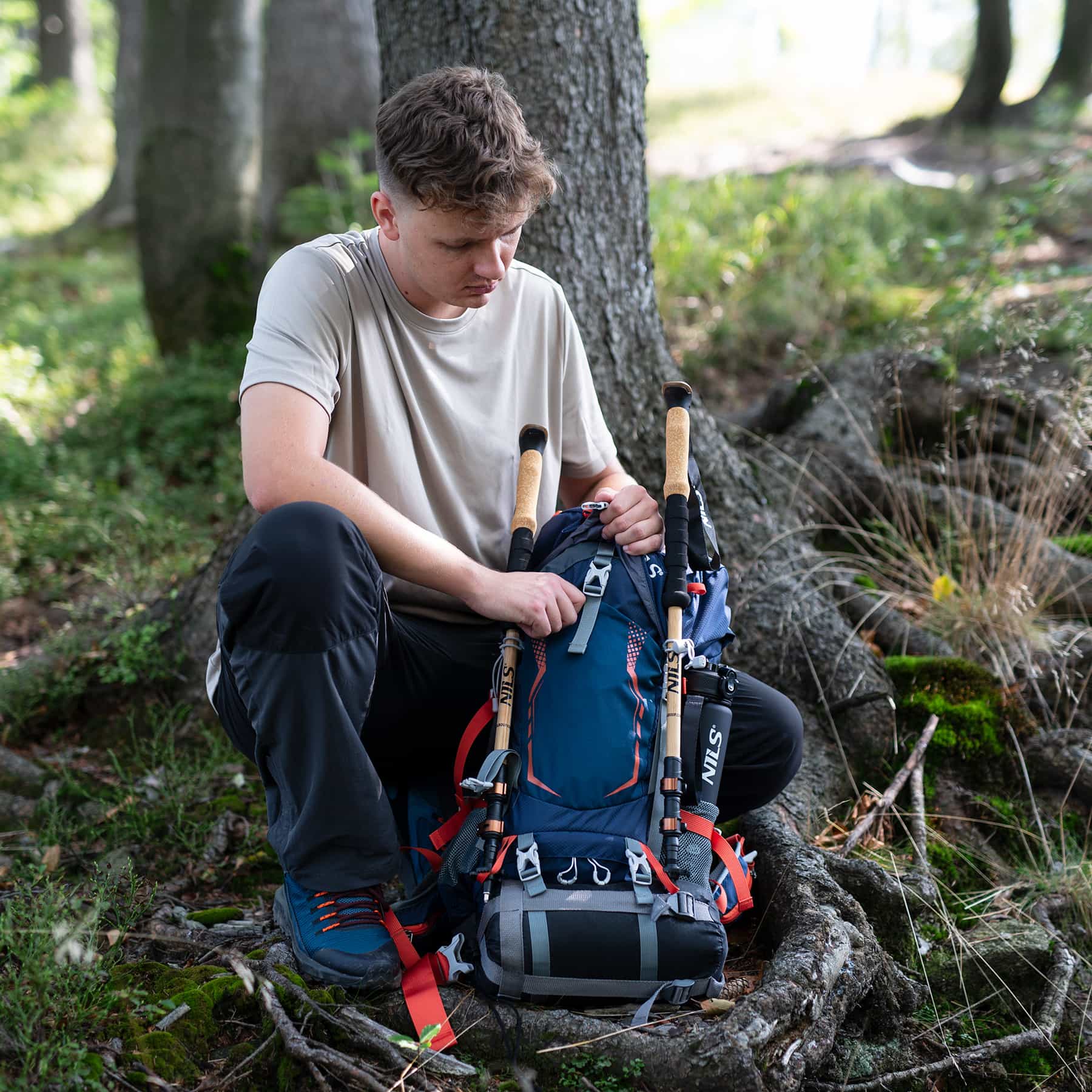 Nils Camp Northlake NC1993 - Tourist backpack 30L+10 navy blue - ideal for trips! 8