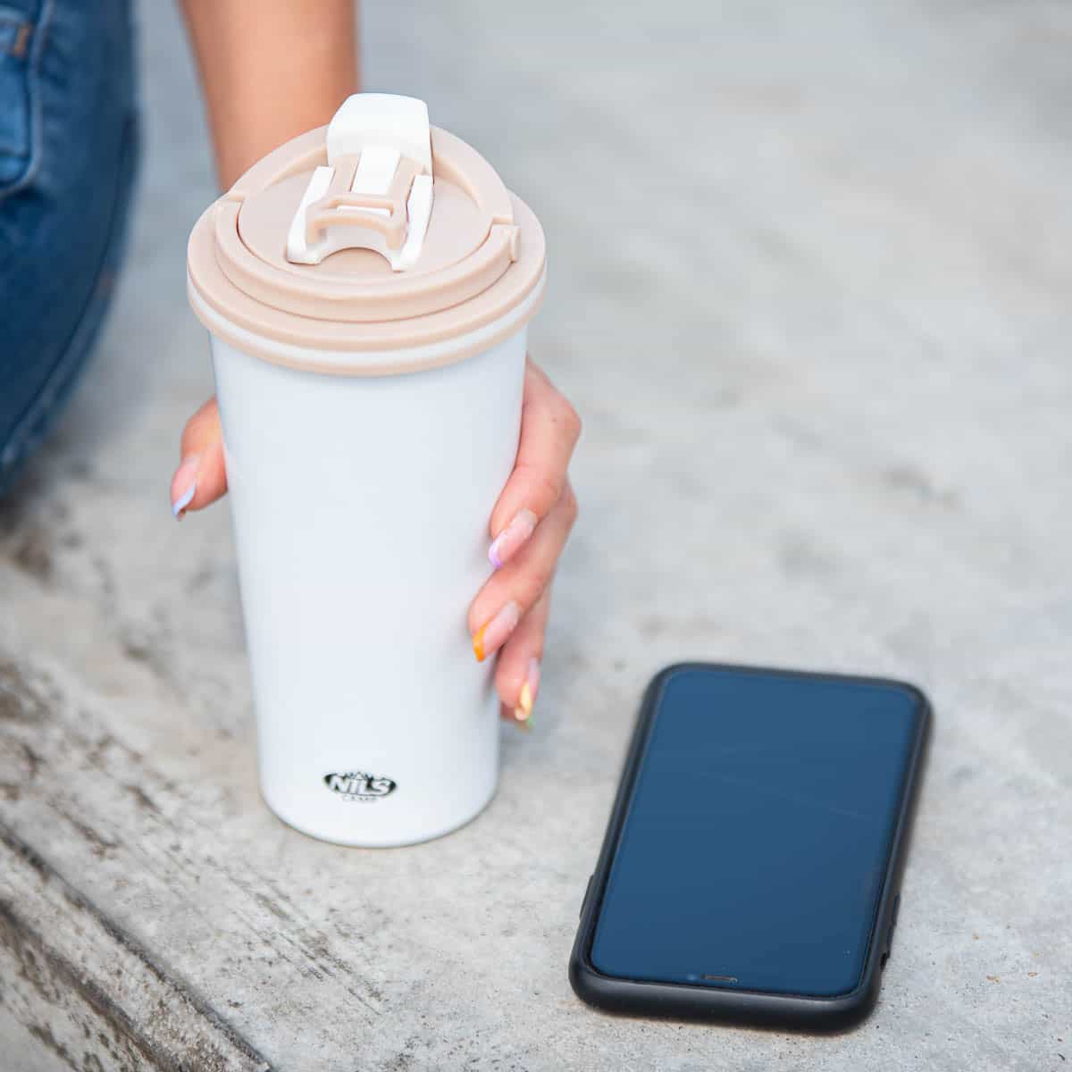 Nils Camp White thermal mug NCB18 - perfect for trips 5