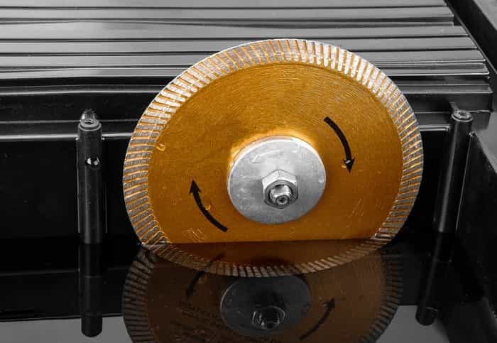 Graphite Energy+ 18V Tile cutter - precise cutting without battery 7