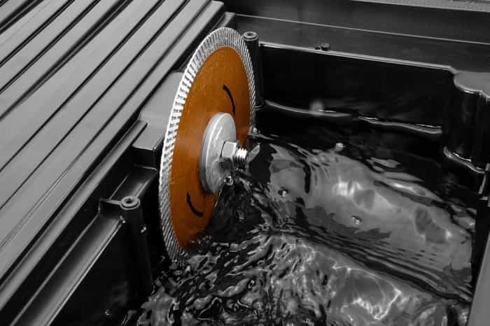 Graphite Energy+ 18V Tile cutter - precise cutting without battery 6