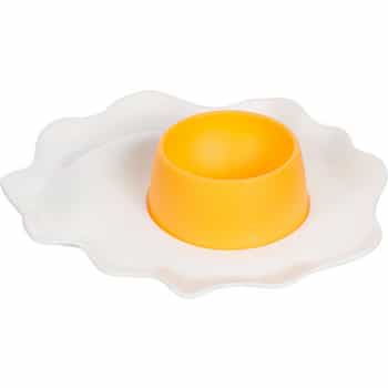 Pactiv Evergreen Plastic strawberry container with hinged lid - ideal for storage 2