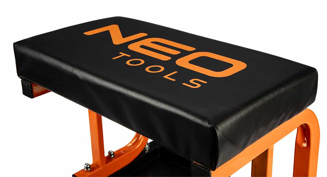 NEO TOOLS Workshop stool on wheels - Comfort and mobility in your workshop 5