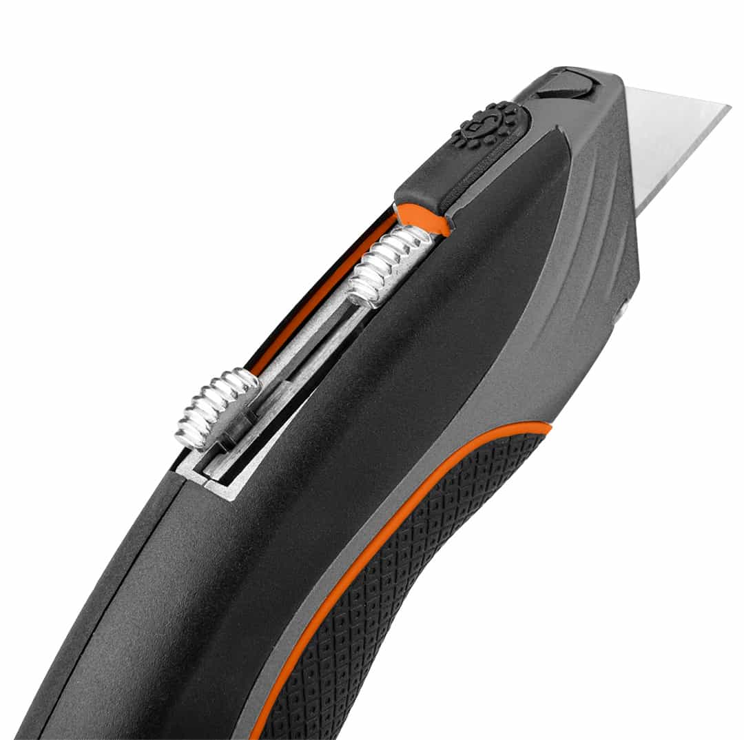 NEO Knife with trapezoidal and hook blade, metal body 6 blades 8