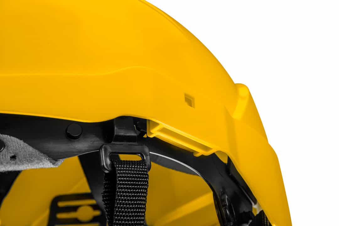 NEO Industrial helmet for working at heights, yellow - safety and comfort 7