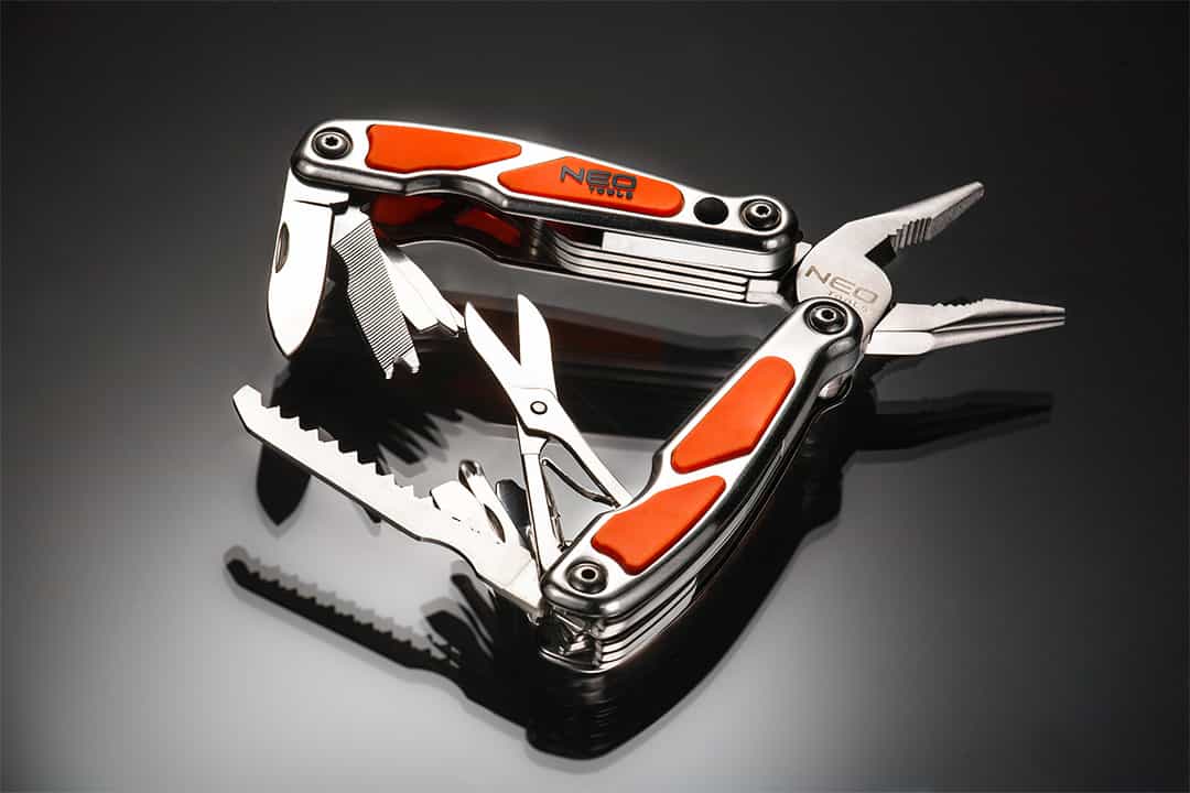 NEO Multitool 12 in 1 with LED - versatile tool for everyone! 10