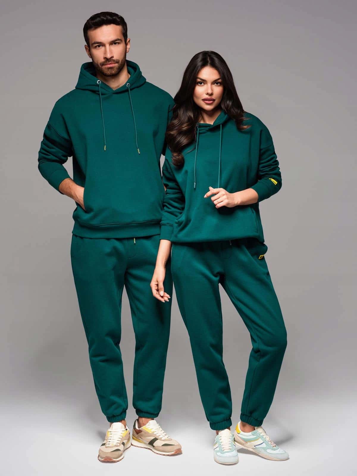 Dark Green Sweatshirt M/L - Comfort and style for everyday