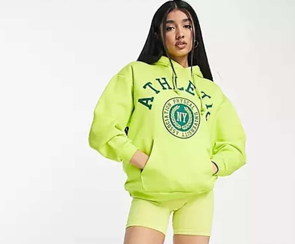 Women's sweatshirt with letter XS green - perfect for everyday