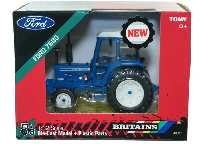 TOMY Britains Ford 7600 Tractor with twin wheels - perfect gift for agriculture fans