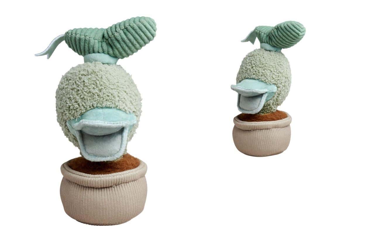 Disney Plants Donald Duck - Plush flower 18 cm