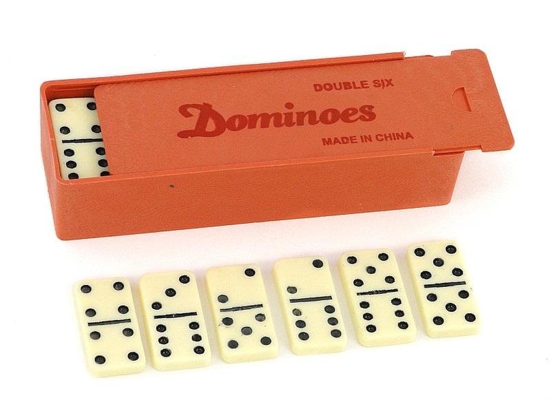 Adar Classic Dominoes in a plastic box - perfect as a gift