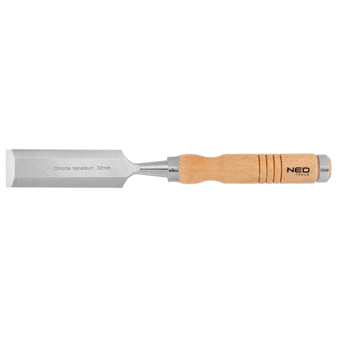 NEO 32 mm Steel Chisel with Wooden Handle - precise woodworking tool
