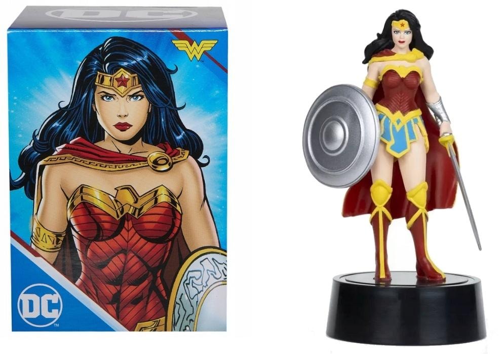 DC LED Figure Wonder Woman - Diana Prince in dynamic pose