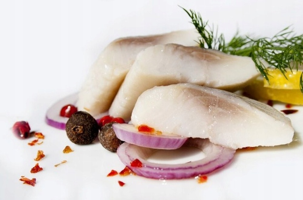 NIC Scandinavian Herring Fillets in Oil - Delicate and Aromatic 700g