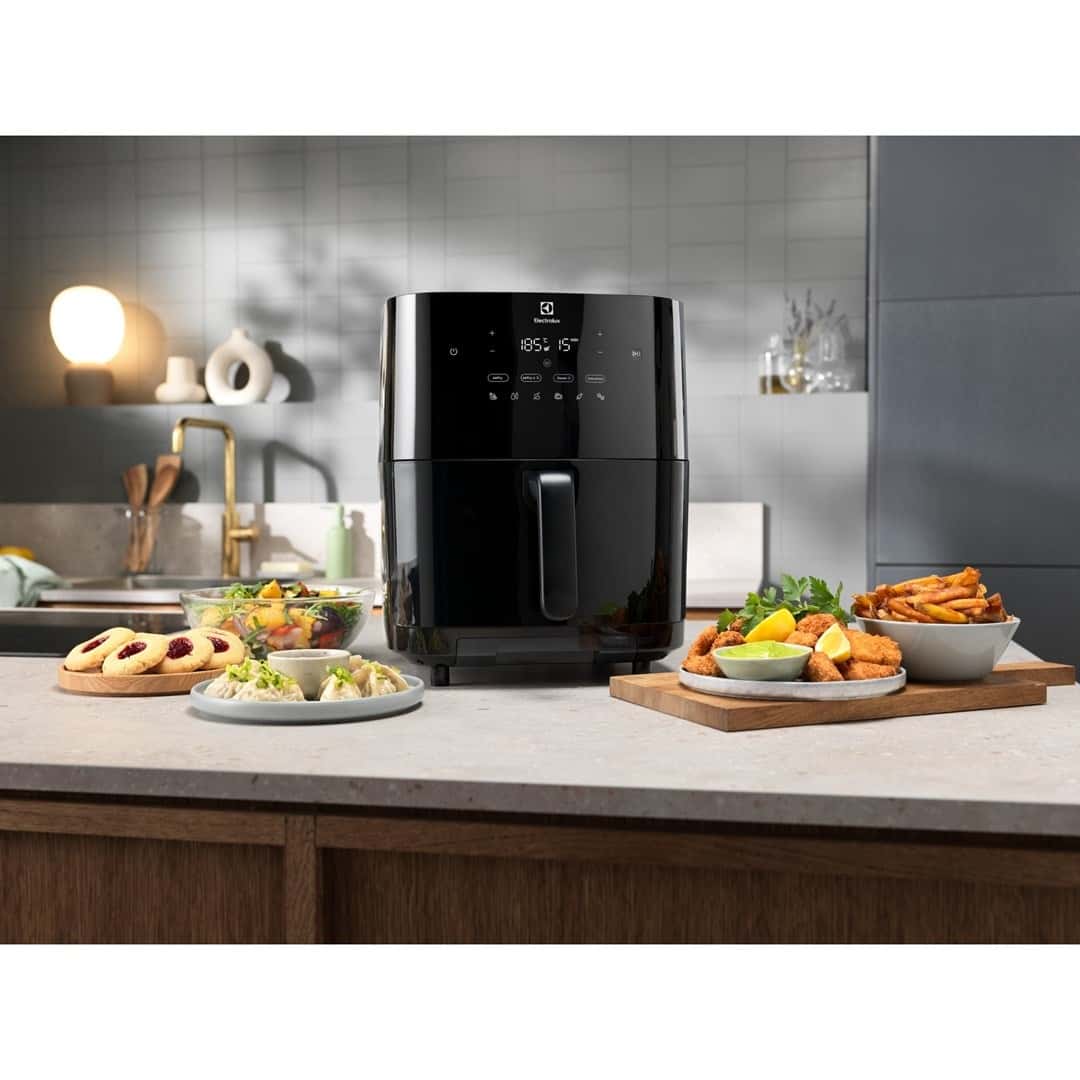 Electrolux EAF7SB Air Fryer - healthy alternative to traditional frying