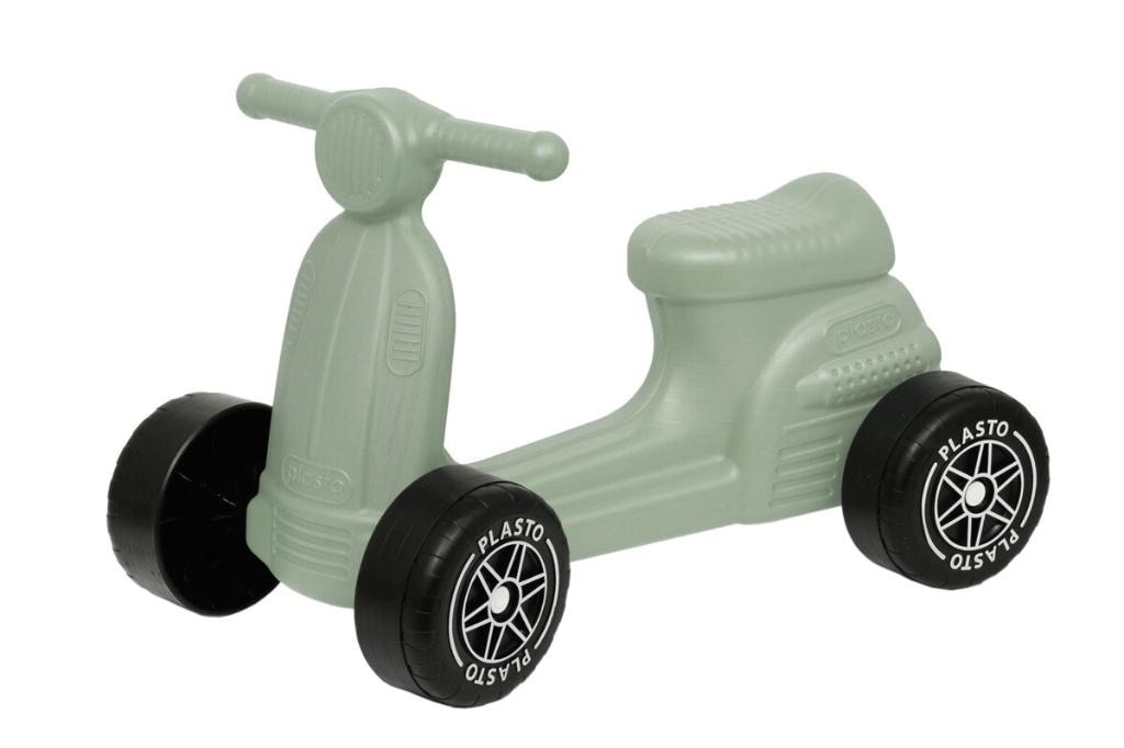 Four-wheeled scooter with quiet wheels - ideal for your child
