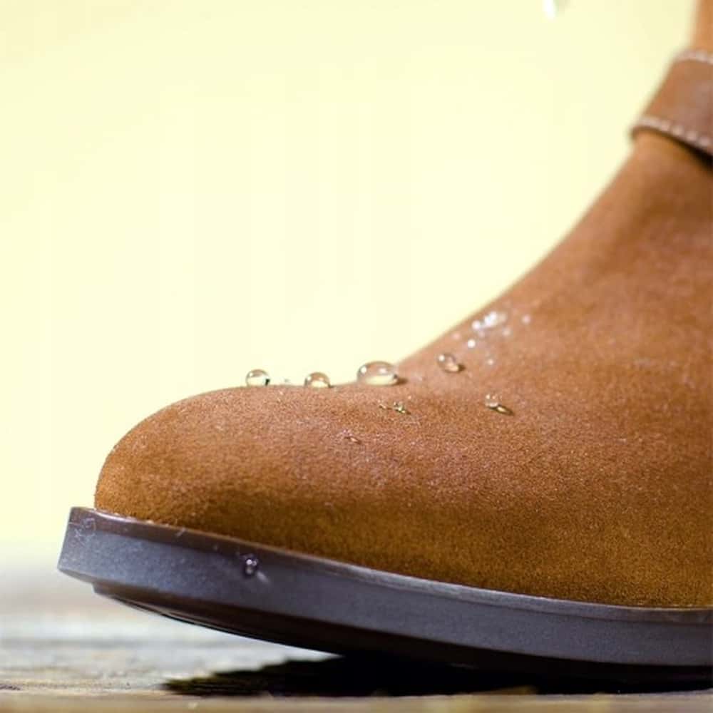 Shoe protector for black shoes 250ml - protection and care