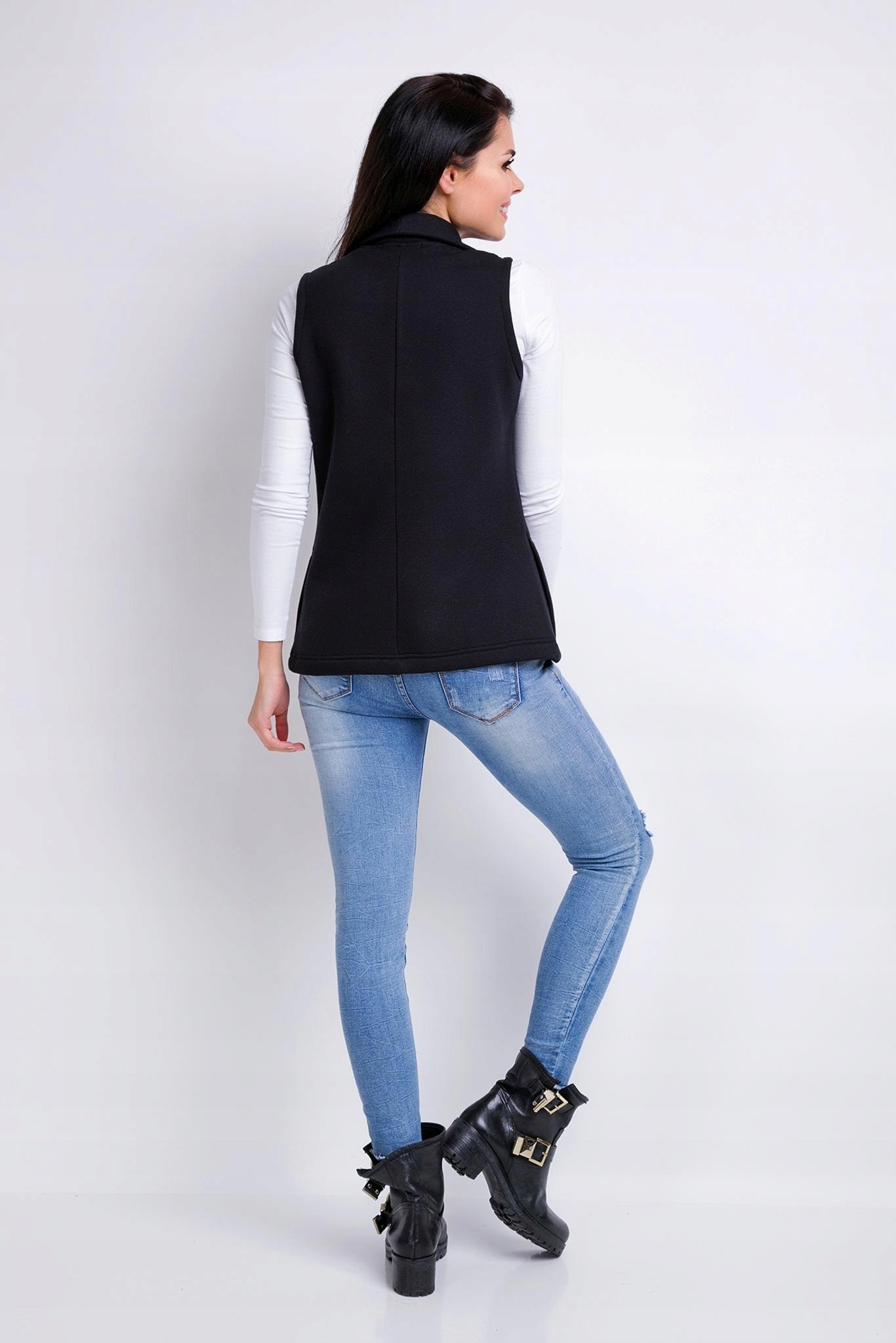 Elegant women's vest black - perfect for any occasion