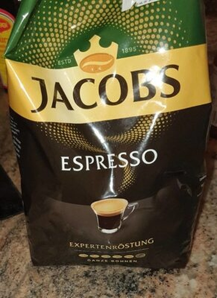 Jacobs Espresso Coffee Beans 1 kg - intense taste and aroma
