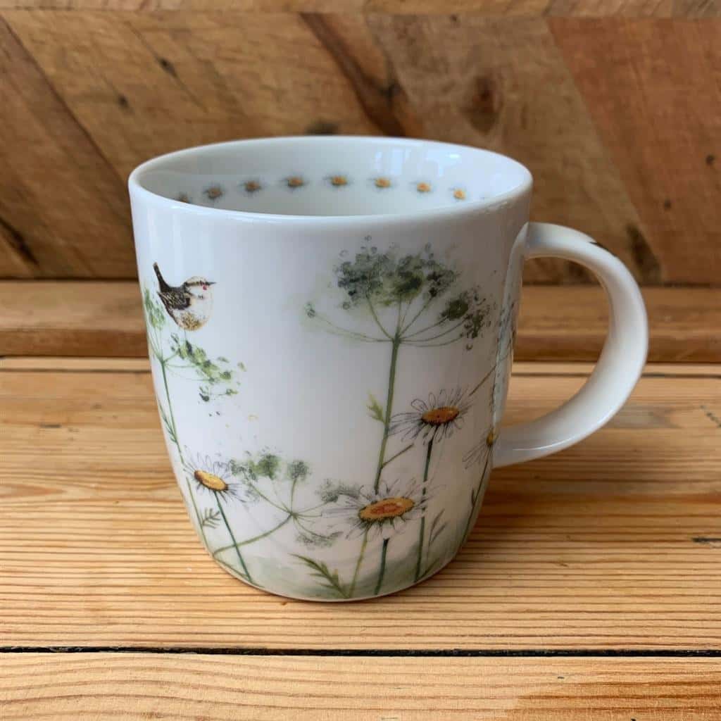 Mug M73 Wren - ceramic mug with bird illustration