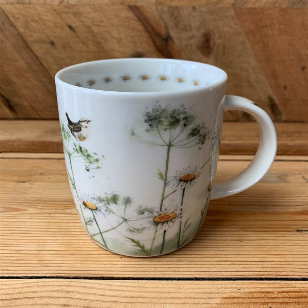 Mug M73 Wren - ceramic mug with bird illustration