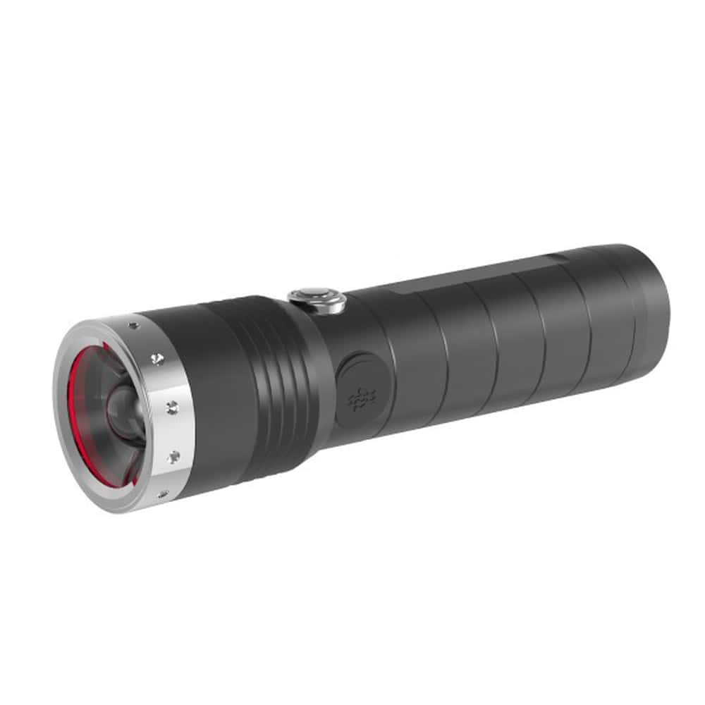 Ledlenser MT14 - High-performance pocket flashlight