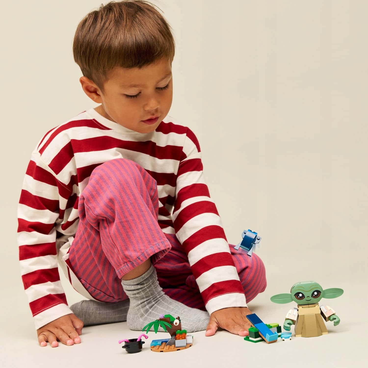 LEGO Star Wars Grogu Accessories - perfect for Star Wars fans