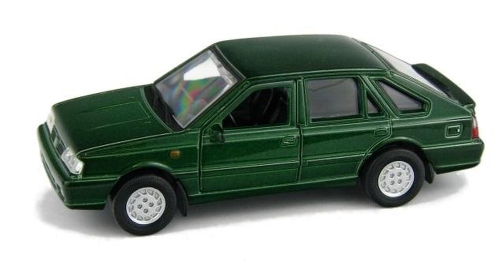 Welly Polonez Caro Plus green car model 1:39