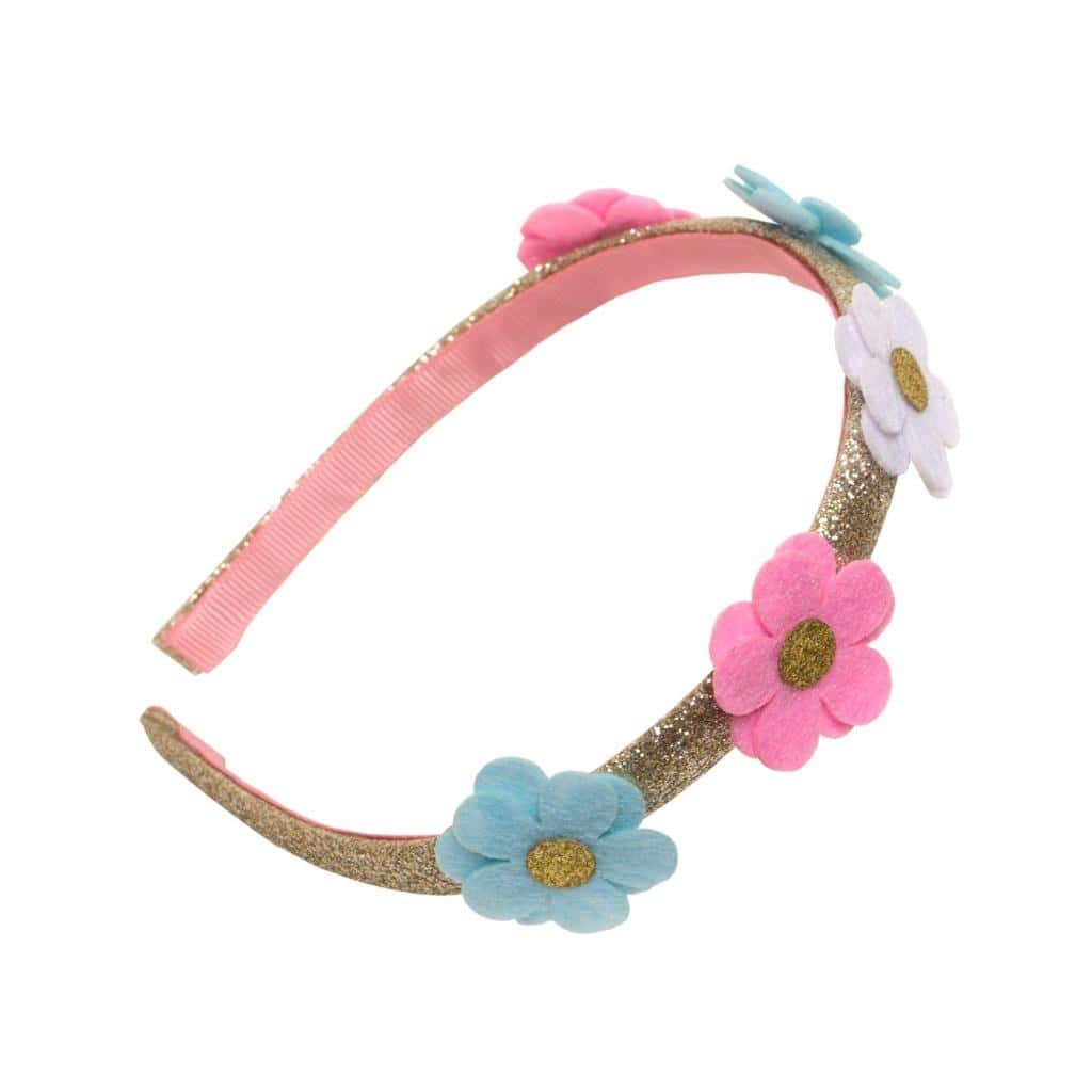 Hair band with flowers - add charm to your styling!