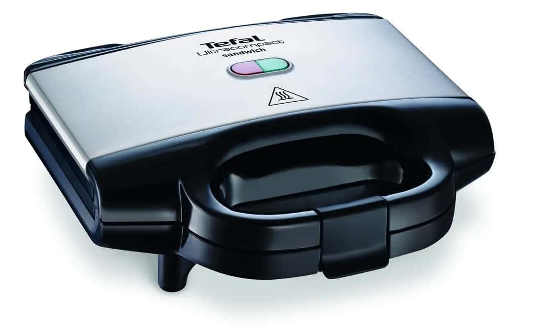 Tefal SM 1572 Sandwich Toaster - silver, perfect for a quick breakfast