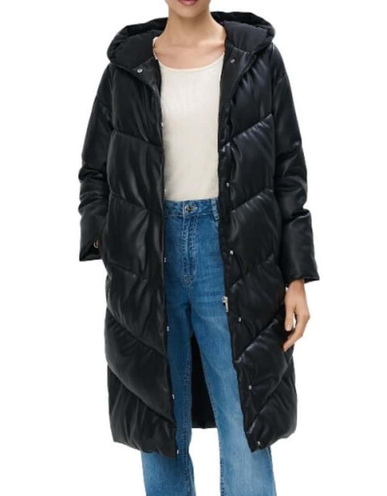 Quilted women's coat black - perfect for cooler days