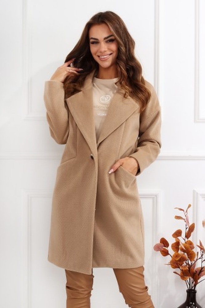 Women's coat beige size 40 - classic and elegant