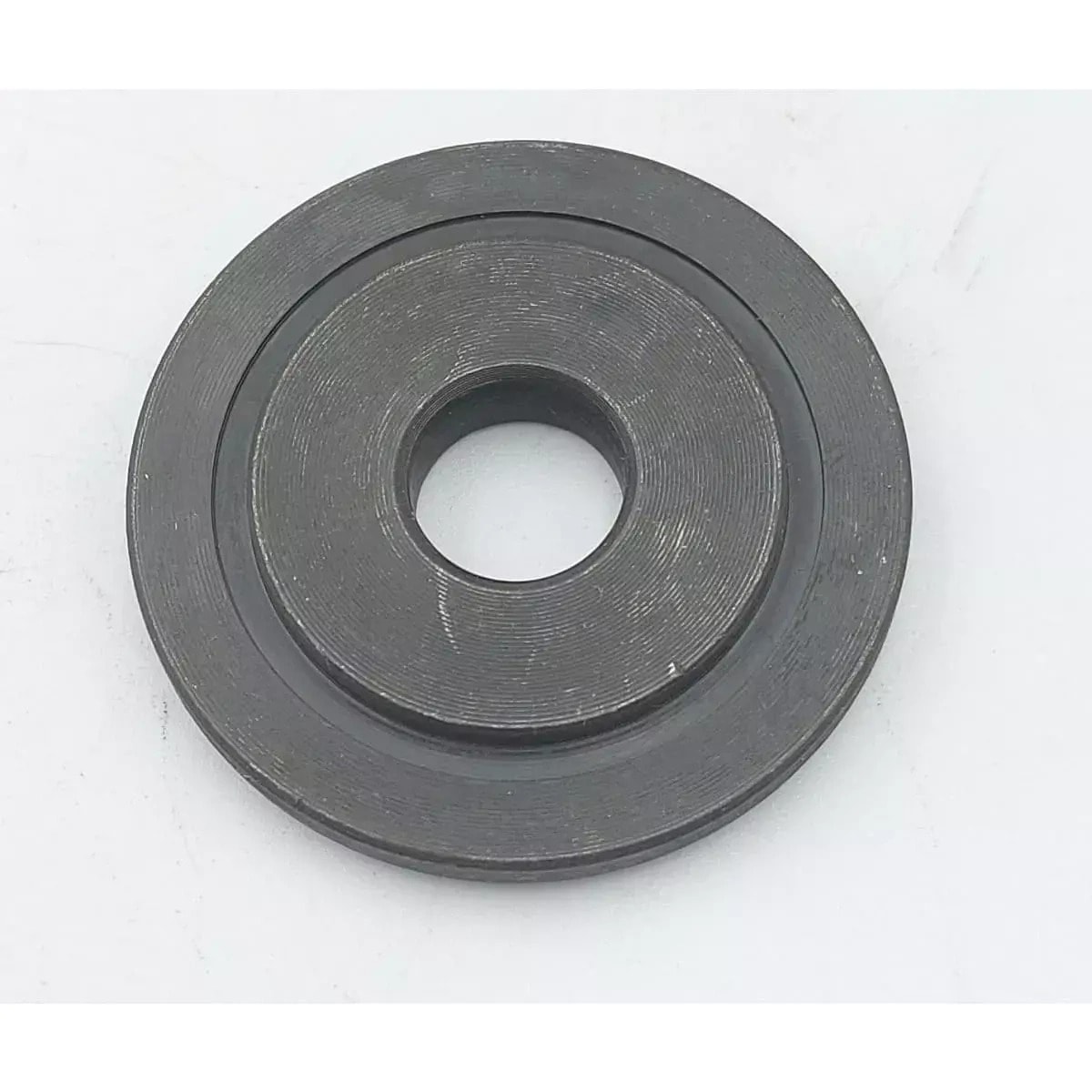 Metal retaining ring - reliable fastening element