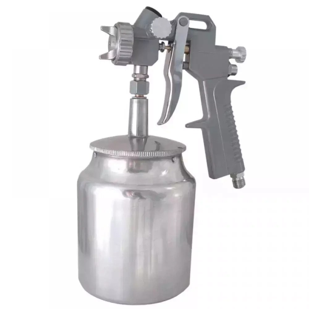 Paint spray gun with lower tank - precise painting