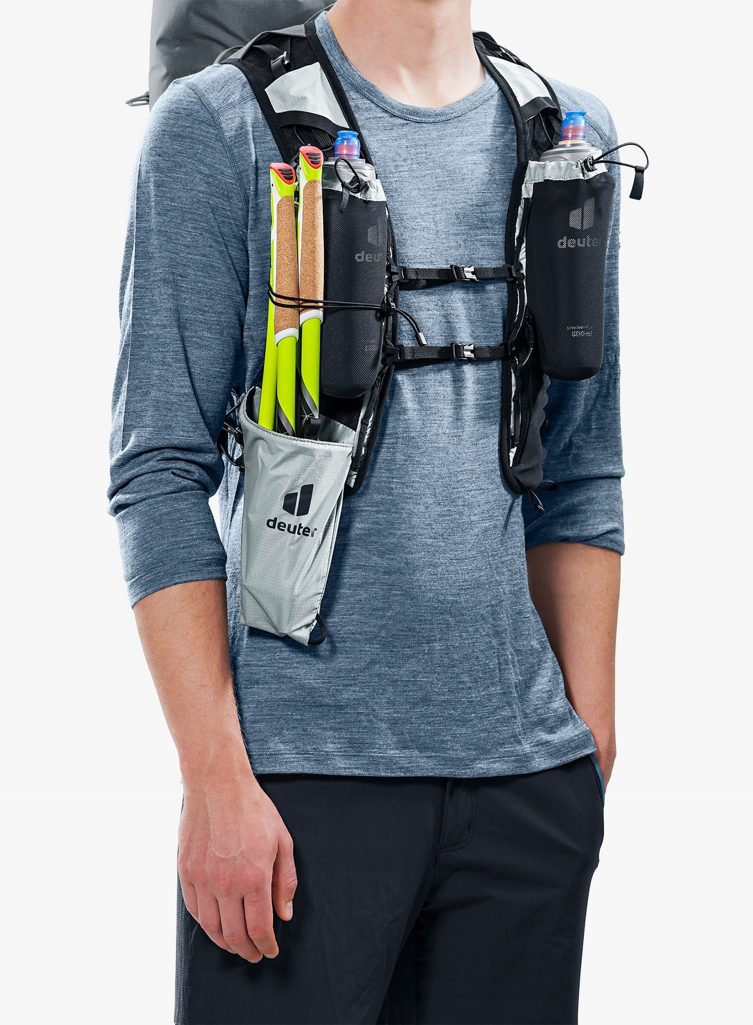 Deuter Vertrail 16 - Hiking Backpack Graphite ideal for the trail