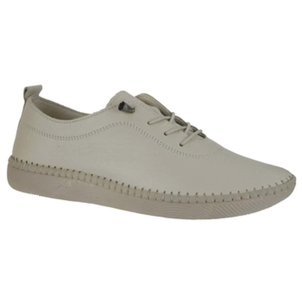 Women's D.R. beige low shoes - comfortable and stylish footwear for every occasion