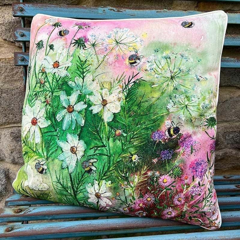 Pillow CU61 Bees in Summer - decorative pillow for every interior