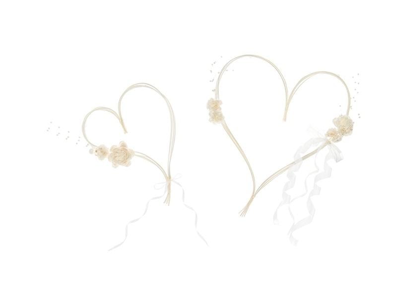 PartyDeco Rattan hearts with bouquets - cream, romantic addition