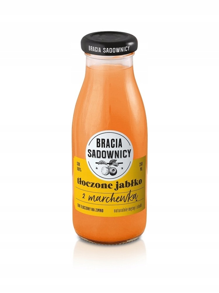 B. Sadownicy Apple and Carrot Juice 250 ml - natural and full of vitamins