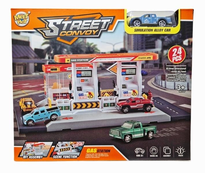 Gas station with metal car - perfect gift for little motorsport fans