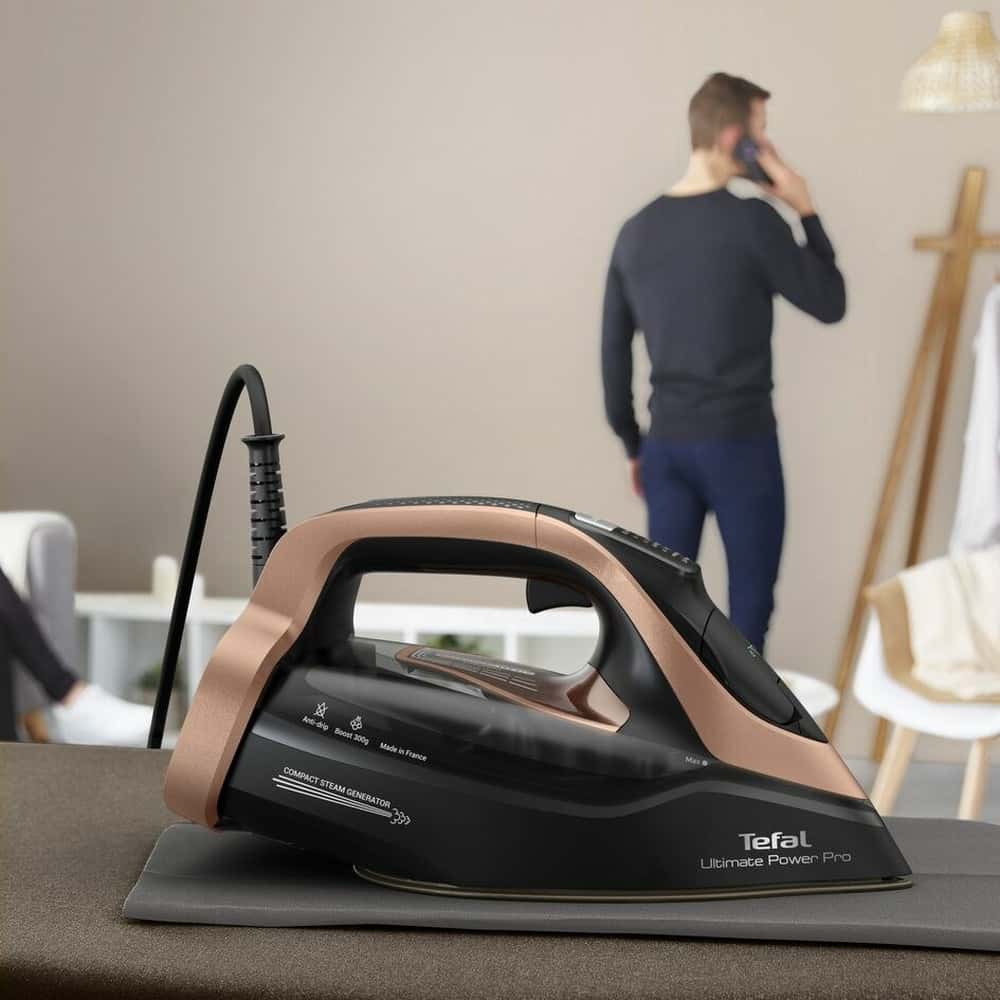 TEFAL Ultimate Power Pro - High-power steam iron