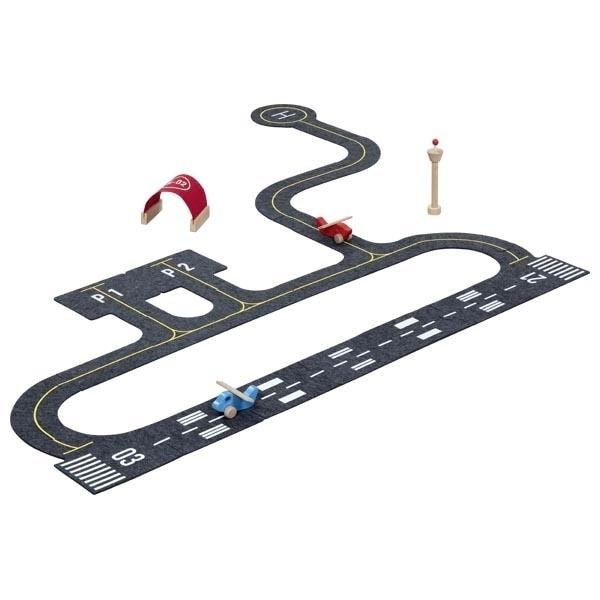 GokiAir Airport playset - develop your child's imagination!